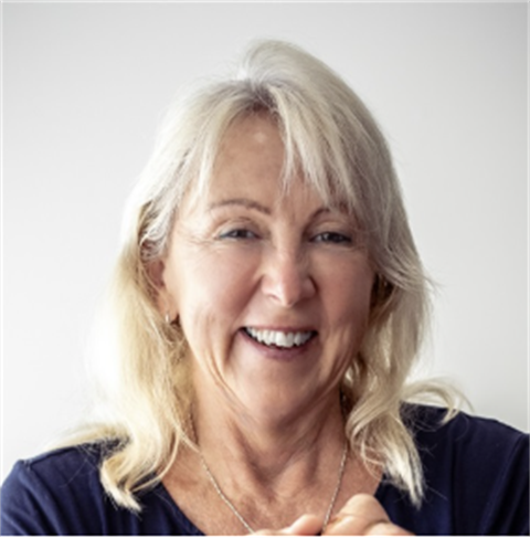 Linda-Coomber.png