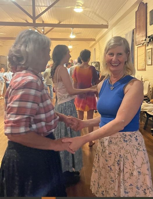Gleniffer bush dance02_01.JPG
