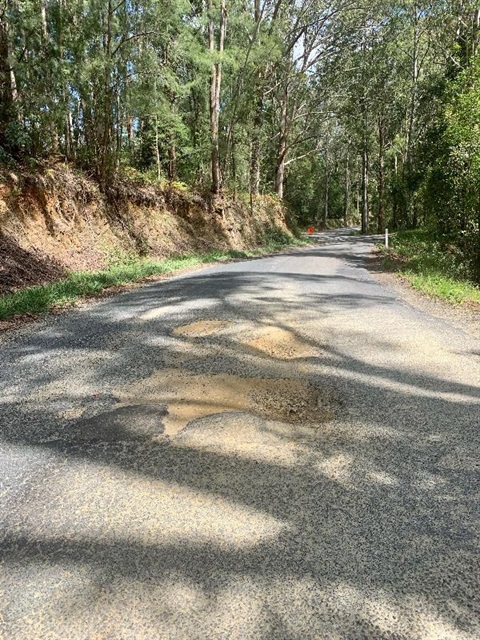 Gleniffer Road - Pot hole 1