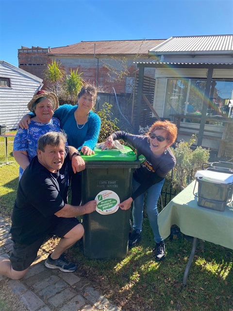 Green-lid-bin.jpg