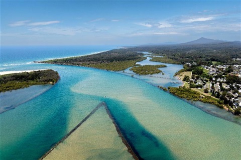 Aerial image of the Urunga Lido and Boardwalk
