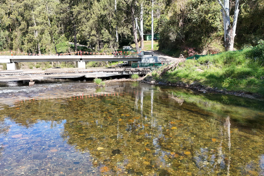 Height difference between new and existing Hobarts Bridge